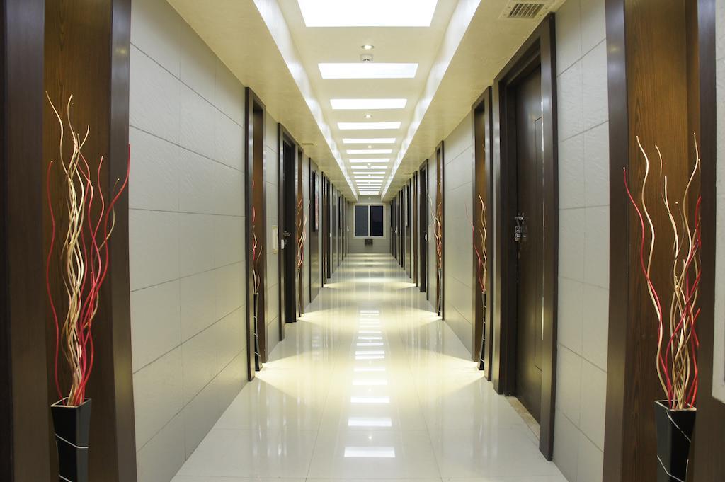 Hotel Surya Prime Кота Номер фото